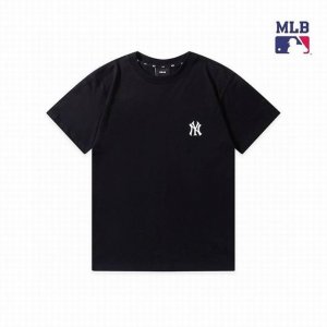 上新 高版本 mlb斜Logo老花满印短袖 男女同款 后背及具代表性大Logo印花 上身尽显青春活力 面料采用240克双纱纯棉 舒适透气 做工走线非常精致 只做