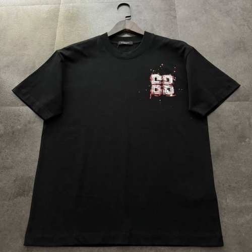 爆款推荐 Givenchy纪梵希2025新款字母印花手绘短袖T恤 高版本高品质原版面料 网红明星同款 定制32支双纱280克重棉 字母手绘印花+甩浆工艺 手感非