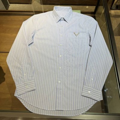 补单回货 上新，Vltn条纹口袋棉府绸衬衫。明扣款贝壳扣，面料质感不错，面料舒适透气。尺码:38-39-40-41-42=S-Xxl。