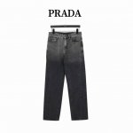 prada 普拉达后袋三角标解构阔腿牛仔裤 今年为止做的最牛逼的牛仔裤，重度水洗工艺，暗藏玄机的细节非常多，这次主推的裤子无论是版型还是上身都太完美，不如去做2