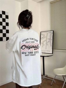 Mlb Yankees-Ny 西海岸短袖半袖T恤 采用260G双纱100%新疆精梳纯棉面料 采用过肩拉条工艺，百洗不变形！ -采用高端印花，百洗不开裂！ 宽松版