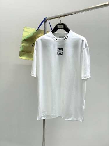 givenchy 纪梵希，2025夏季最新品，专柜同步有售，原单狠货，时尚休闲圆领短袖T恤，进口原版面料，顶级印花工艺字母图案装饰Logo，档次极高，舒适百搭，