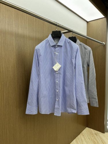 bc 高品质 早春新款休闲衬衣抢先发售 男士日常出门闭眼搭 高级定制面料 魅力在于创造了简约奢华感的时尚,随意搭配感受英式风格独特气质. 宽松的版型展现出休闲随