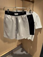 马吉拉 Maison Margiel 2025春夏新款男女同款休闲短裤，专柜同步发售！定制专属洗水纯棉面料，简约大方，从容百搭，档次极高，完美融入时尚还有风情感