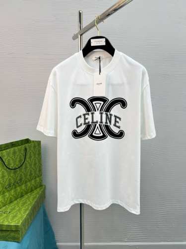 高品质 Celine 25Ss经典配色T恤新品！！款式相当的青春活力，朝气澎湃！！新一季主打的小熊系列，采用一级印烫的高规格标准.色调过渡呈现的立体感很强，优选