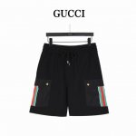 gucci 古驰 红绿织带侧口袋休闲短裤 夏日气质穿搭 诚意推荐这款短裤 高级感满满的颜色 上身清爽干净又简约百搭 随意配件深色点的T恤就能帅气的出门 定制的高