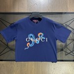 140 古驰Gucci 2025蛇年限定款印花Logo短袖T恤 胸前饰以蛇形发泡印花Logo ，立体鲜明，经典既永恒，永不过时。取用280克重水洗纯棉面料，不变