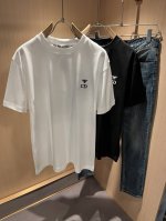 Dio*迪家 2025春夏新款男女同款短袖T恤，专柜同步发售！定制专属260克纯棉面料，定制原版工艺螺纹，胸前Logo图案刺绣工艺设计！简约大方，从容百搭，档次