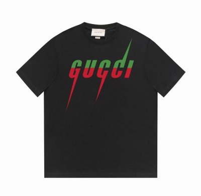 gucci古驰经典系列 古驰锋刃印花短袖T恤明星穿搭款 -采用双纱纯棉250G 面料颜色定制定染 不缩水不退色 手感舒服 质感超强全套原版辅料 芯片细节到位 潮