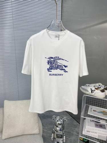Burberry巴宝莉 2025Ss春夏最新款短袖T恤出货啦！！ 2025新款T恤 高版本专用面料 高克重纯棉丝光面料 上身舒适不失挺阔 针脚刺绣工艺、数字印花