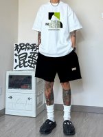 上新！春夏Tnf北面新款短袖T恤,版型剪裁特别有讲究！上身很洋气显瘦内搭外穿都看 高密针织圆领设计，平整简约！亲肤透爽！T恤面料的柔软性舒适性无可挑剔！男女均可