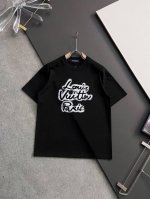 LV*、2025Ss爆款310G纯棉双纱爆款现货四季系列短袖，简约基础衣橱神器， 休闲百搭必备款 做工走线质感一流，两色推荐：白色、黑色、 独家版型测试上身无解