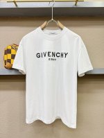 p210 Givenchy 纪梵希 2025春夏新款短袖T恤！走秀图案时尚休闲短袖T恤衫！设计Logo设计！极具设计精选客供100%全棉面料，手感柔软亲肤，着身