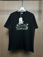 Burberry短袖T恤 工艺：印花 颜色：黑色 白色 码数：S～Xl 面料：精梳紧密棉盖棉280G 柔顺手感，做工细致。男女同款宽松版型！