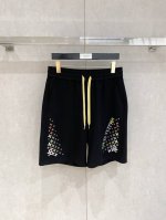 Lv 春夏新款休闲短裤 官网同步发售 定制品牌经典Logo 定制面料 舒适度极好 手触感强烈 辨识度极高 完美品相工艺 尺码 M-3Xl