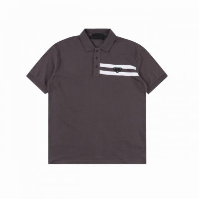 prada 普拉达 胸前三角标双杠短袖Polo衫 选用棉质珠地网眼布，衣领为双系统提花定织扁机制成，有弹性，不变形，衣服全部原生布捆边，前胸双层面筒，无明线，无