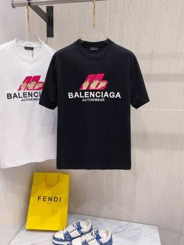 新品 Balenciage家族男士时装款圆领短袖T恤，贸易公司洋行货，重磅高级心水之物，25年早秋系列，超级明星级Top单品！ 客供埃及进口顶级面料，甄选尼罗河