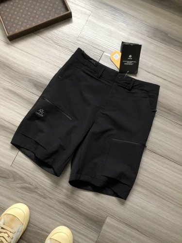 Kailas丨凯乐石 T10-X系列 徽标Logo刺绣 男款户外速干登山耐磨抗撕裂 软壳五分裤短裤. 颜色：黑色. 面料：Cordura四面弹高密度防风速干软壳