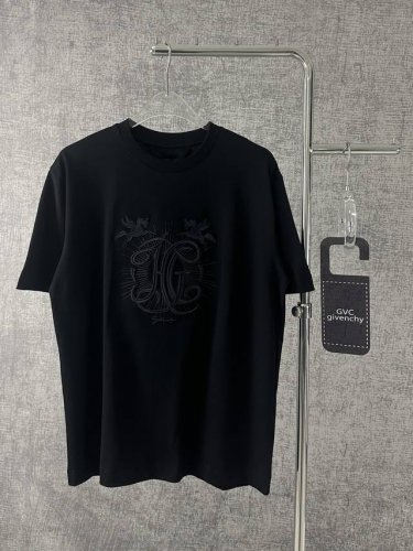 Y160S269Givenchy纪梵希2025春夏新款男士独角兽刺绣短袖T恤 独角兽灵感源自Hubert De Givenchy钟爱的动物之一 在品牌历史中占据