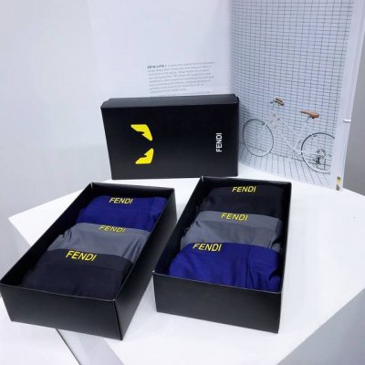绝对独家款！小魔怪最新版高品质芬迪冰丝无痕平角内裤礼盒装无边无感内裤！一盒三条黑、灰、蓝各一！！ 礼盒装 ！推荐内裤我是认真的~裸感系列~无缝无痕！！ 经典烫金
