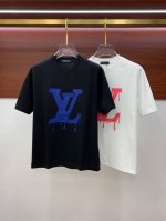 ss驴家纯棉最新面料经典标识图案Logo时尚简约潮流短袖，最顶级的品质专柜原单短袖，顶级制作工艺进口面料，专柜款独特设计，采用进口高端订制面料。官网在售！面料版