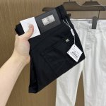 Bc2540Ss春夏新品，官网同步有售，男士高端商务休闲西裤，高端进口面料，带弹力，后面采用硅胶字母压胶，五搭配，即经典又时尚，合体裁缝，上身效果无约束感 ，舒
