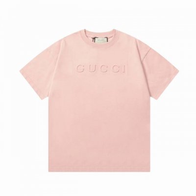 隔天到 Gucci 古驰 凹凸压花双G字母印花 Logo标识精致升级 原版面料 官方同款 短袖T恤 定制 同缸染面料 手感非常舒服 春夏最新版本 颜色: 浅粉色