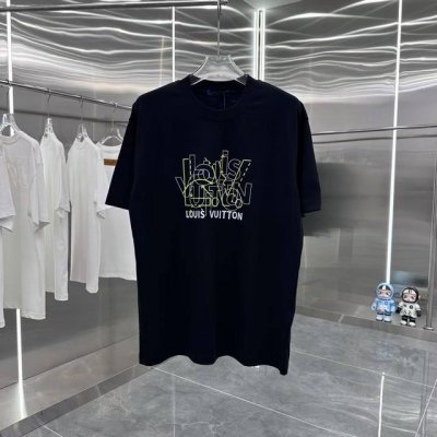 lv 2025春夏新款短袖T恤 个性印花 男女同款宽松版 S M L Xl Xxl 五个码 黑色 白色