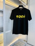 P200穿240斤 胖子福音 情侣款 码数：M-6Xl 芬迪Fendi 原单品质 最新款 男装短袖T恤 衣服 精选专柜订制顶级丝光棉进口面料 所有细节做工完美1