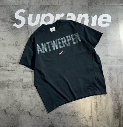 nike蝙蝠袖系列 专柜款复古情侣 印花短袖T落肩袖 重磅360G精梳棉材质 透气舒适 版型宽松 进口外贸级专柜印花，随意搓洗不褪色不变形。 情侣款 男女同款哦