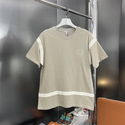 上新 顶级版本 最高品质 罗意威 Loewe2025Ss夏季新款撞色绣花 圆领短袖T恤 原版面料高版本高品质 网红明星同款 撞色绣花Logo简约大气，加上撞色线