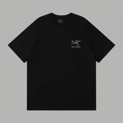 顶级版本 区别通货 款式：始祖鸟Arcteryx万花筒短袖 颜色：图片色 尺码：Xs-L 面料：300克双织纯棉 辅料：全套定制辅料 无性别区分 男女同款