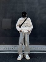 Converse 匡威 专柜同步发售复古高街水洗牛仔裤休闲裤 整件牛仔裤采用做旧水洗工艺，裤前不规则毛边工艺，，满满的高街元素，炫酷有型。 经典四季百搭版型，男