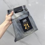 emporio Armai*阿玛尼 高端定制、2025早春薄款最新款牛仔裤 柜台同步发售 小直筒版型，进口固色面料 原版定制复刻 客供五金辅料 原单品质 重工洗