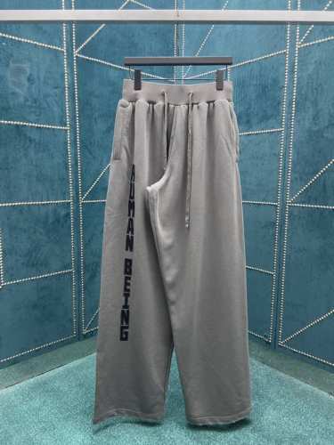 巴黎 25Ss新款字母刺绣加绒灰色卫裤长裤，高版本！ 码数：S.M.L.Xl.