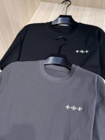 型号L707# 男女同款 ，克罗心 2025春夏最新金银线绣标圆领T恤衫，全球最火爆的潮牌，N多明星疯狂追捧；胸前标志性三个雅致的小徽标，与背面的十字花梵文图案