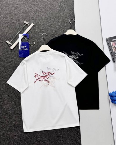 拿货 Arcteryx始祖鸟 Arc'multi Bird 三标彩色浮雕发泡字母印花Logo舒适休闲圆领短袖落肩袖T恤 原版复刻 顶级品质 260克原版有机混纺