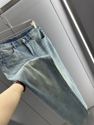 551 码数28 38