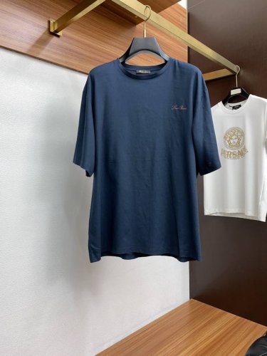 Lp 诺悠翩雅 至尊商务休闲风男士麻料圆领短袖T恤，经典商务男装，男装界的天花板，Lp高质感~高质感的简约Tee，这款麻料衫，精准到每一针的细腻工艺，完全区别于