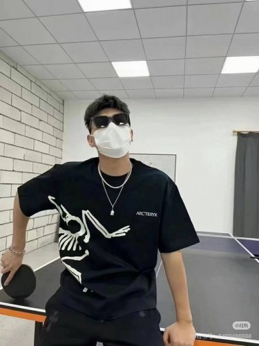 高品质 品名：始祖鸟 Arc'teryx 24Ss 前后大鸟印花Logo图案设计 男女同款圆领纯棉短袖T恤 版型；宽松版 面料：330G全棉精梳棉 颜色： 黑色