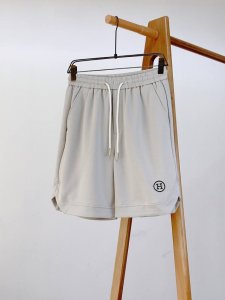 herm S 爱马仕 2025Ss早春新品 时尚休闲短裤 时尚系列 独特拼料设计 抽绳休闲裤 订纱开始订染和订纺 国内某大厂出口日本 和供应几大顶级品牌的面料