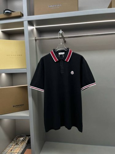 Moncler 蒙口 标识贴标新款polo衫 原版面料 官方同款 采用210克纯棉珠地面料，定制 同缸染面料 手感非常舒服爽滑 版型挺阔有型 一线品牌代工厂p出