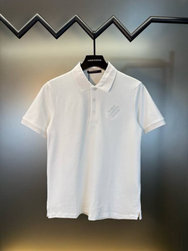 顶级版本★Lv★Louis Vuitton2025春夏新款刺绣字母翻领纯棉水洗面料polo衫男士短袖 取料珠地水洗面料，是普通面料的三倍成本，具有透气，吸汗。不