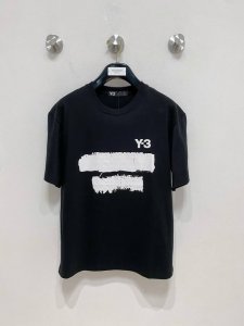 市场有仿版认准工艺和面料 25Ssy3家纯棉最新面料 最高版本 胸前字母Y3印花植绒工艺经典标识图案Logo时尚简约潮流短袖，最顶级的品质专柜原单短袖，顶级制作