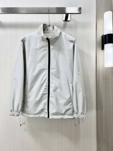 460。Chanel 2025开秋新款男士立领夹克外套，原单三标齐全高端版本！高定专柜面料 透气舒适度高，细节无可挑剔，品牌元素设计理念，做工考究工艺复杂，专业