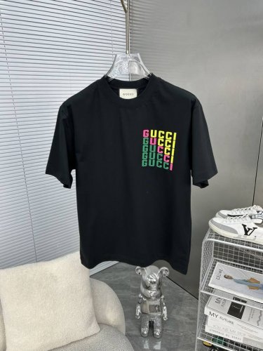 gucc古奇 2025Ss春夏高品质情侣短袖T恤，高克重纯棉T恤，工艺品级别，重工工艺，尊享好货，车线做工符合精品要求，超级好搭配，品质及剪裁设计都堪称一流，高