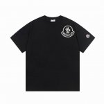 上新款号： M1031 Moncler 蒙口 官网同款印花图案 双纱纯棉短袖 字母Logo 立体压胶印花 - 260G双纱纯棉顶级面料 手感柔软 百分百纯棉独家