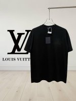 高版本] Louis Vuitton 路易威登 25Ss新版，前后幅Logo刺绣特种空中绣花，纯属高工艺线条绣花而成Logo圆领短袖，反面加防护膜。对版面料32