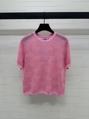 上新原单高端品质 Dio* 2025春夏最新系列！蝴蝶图案针织短袖！定制丝毛纱线织造 质感冰爽透气 圆领短袖裁剪 常规版型穿出时髦气质 微透设计更显瘦包容身材