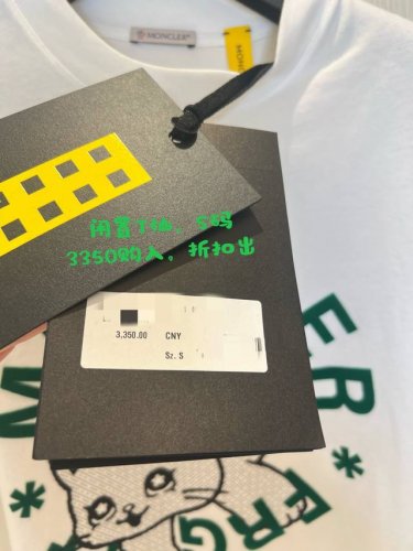藤原浩&Moncl**联名长袖Ｔ，猫咪卡通图案设计 超灵动可爱，纯棉面料 质感柔软透气，舒适感超绝，廓形宽松上身松弛感满满 码数：Sml